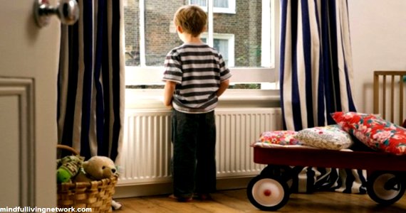 آیا می‌دانید گوشه‌گیری اجتماعی در دانش آموزان ناشی از چیست؟