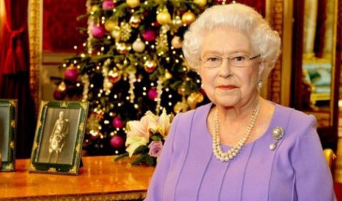 الیزابت دوم ملکه‌ای که بیش از ۶۳ سال رهبر انگلیس است