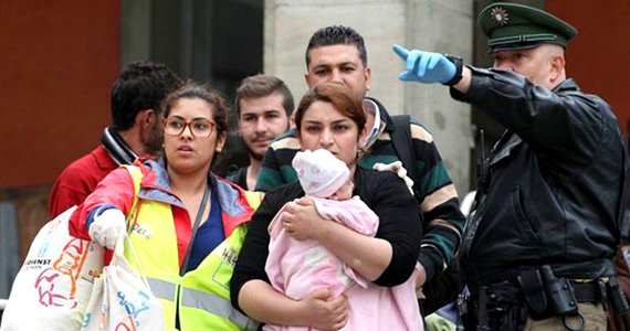 مرزهای آلمان به کنترل ارتش درآمد