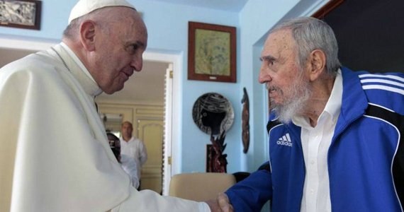 پاپ به خانه فیدل کاسترو رفت