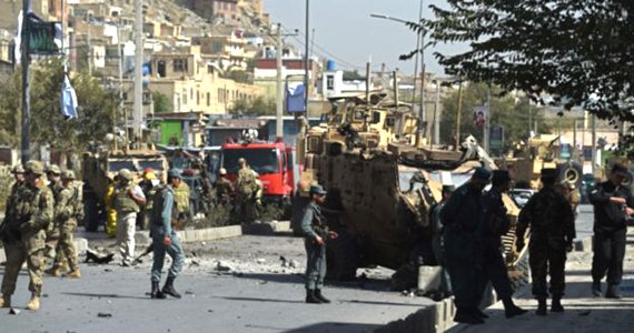 کاروان نیروهای بریتانیایی در کابل مورد حمله قرار گرفت