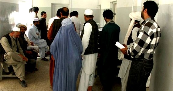 عزاداران هرات به زخمی‌های جنگی خون اهدا کردند