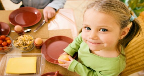 چه زمانی باید کودک را تشویق کرد؟