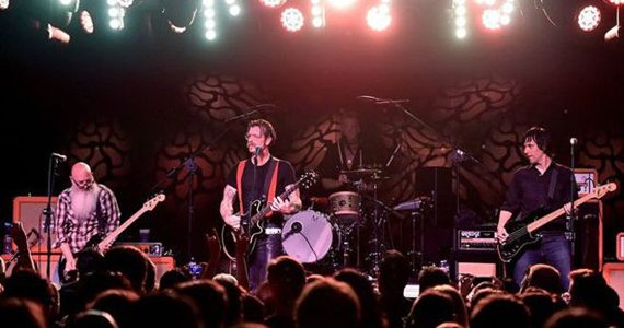 اعضای گروه راک آمریکایی که به کنسرتشان در پاریس حمله شد صدمه ندیده‌اند