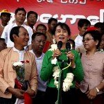 رقابت تنگاتنگ پارلمانی در میانمار آغاز شد