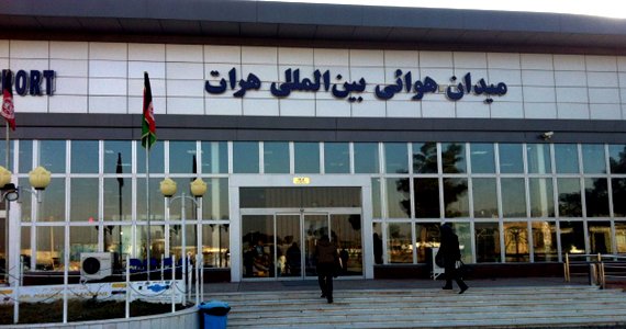 میدان هوایی هرات هدف حملات راکتی مخالفین دولت قرار گرفت