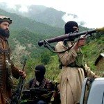 طرفداران ملأ اختر وملا رسول در زابل به جان هم افتادند