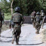 سنگین سقوط کرد و صدها نظامی افغان در محاصره‌اند