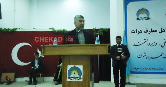 وزیر معارف: سیستم درسی معارف کشور کیفیت پائین دارد