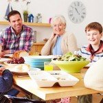 به این دلایل با خانواده غذا بخورید