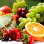 راه حل‌های تغذیه‌ای برای جلوگیری از سفیدی مو و تقویت موها