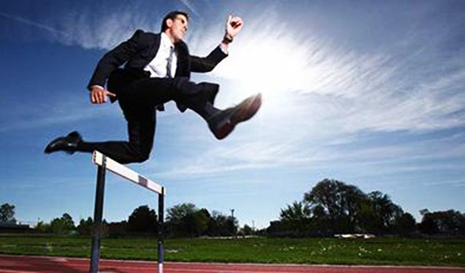 عواملی که مانع پیشرفت، یادگیری و نوآوری می‌شود