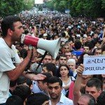 مردم ارمنستان خواهان برکناری رییس‌جمهورشان شدند