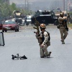 مهاجمان انتحاری تاکنون با نیروهای امنیتی در قندهار می‌جنگند