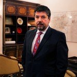 رحمت الله نبیل رئیس اسبق امنیت ملی دیگر ممنوع الخروج نیست