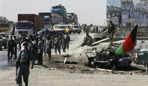 انفجار ماین کناره جاده‌ای ۳ غیرنظامی را به کام مرگ برد