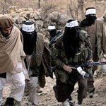 داعشیان ۶ طالب و یک ارتشی را یکجا گردن زدند