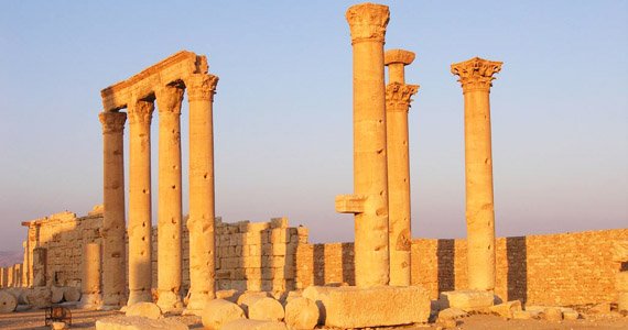 طاق باستانی پالمیرای سوریه در لندن و نیویورک شبیه سازی می‌شود