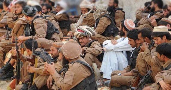 طالبان مقر روز گذشته در دو جبهه به جان هم افتادند