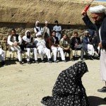 طالبان یک دختر و یک پسر جوان ر ا در محضر عام شلاق زدند