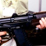 اتمر با جنگ‌افزار روسی طالبان را هشدار داد