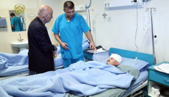 رییس‌جمهور از مجروحین حمله انتحاری اخیر کابل عیادت کرد