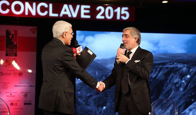 عبدالله: حکومت در تلاش حل مشکلات دانشجویان افغان در هند است