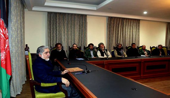 عبدالله: سال آینده توجه بیشتری به ولایت غور می‌شود