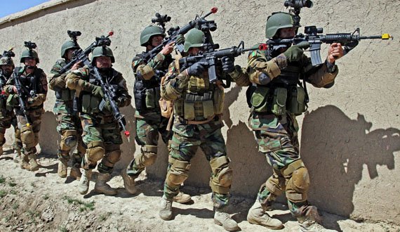 نظامیان افغان: ۱۰ طالب را در تخار از پا درآوردیم