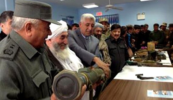 ۱۱ طالب مسلح در هرات از جنگ دست کشیدند