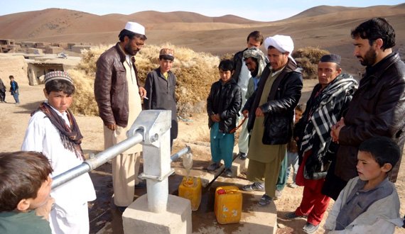 ۱۱۰۰ خانواده از مزایای ۱۳ پروژه انکشافی در بادغیس مستفید شدند