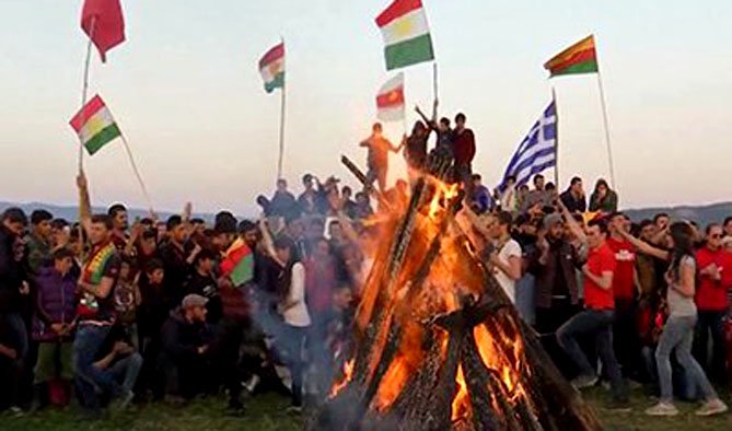 اسیران غربت از نوروز ۹۵ تجلیل کردند