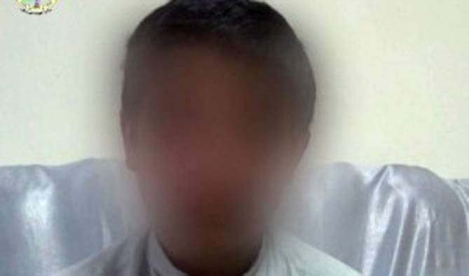 کودک انتحاری با دیدن صف نماز دست از انتحار کشید