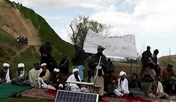 طالبان بادغیس به ملأ منصور اعلام جنگ دادند
