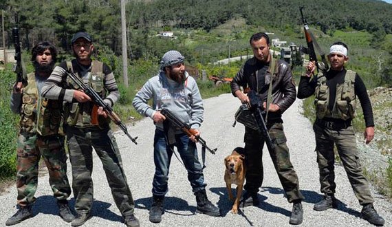۱۲۰۰ مخالف مسلح در سوریه به صلح پیوستند