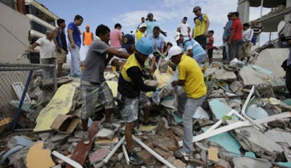 تلفات زمین‌لرزه در اکوادور به بیش از ۲۰۰ تن رسید