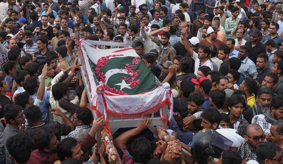 “نی” قتل یک روزنامه نگار پاکستانی را محکوم کرد