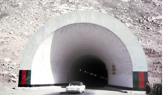 شاهراه سالنگ به روی ترافیک مسدود شد