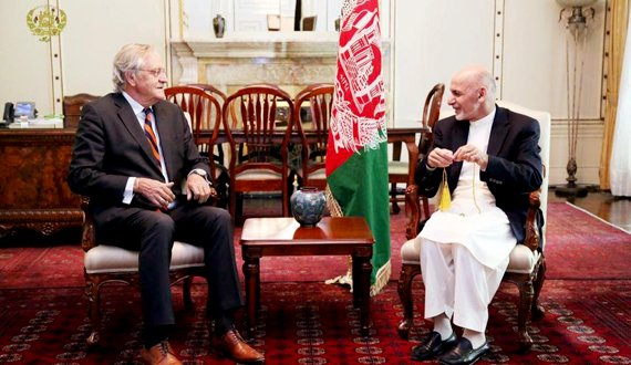 غنی با نیکولاس هیسم خداحافظی کرد