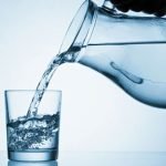 چگونه به طور روزانه آب بیشتری بنوشیم؟