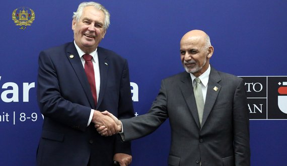 تعهد همکاری کشور چک در زمینه آموزش خلبانان افغان