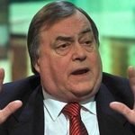 معاون تونی بلر: جنگ عراق غیرقانونی و فاجعه‌بار بود