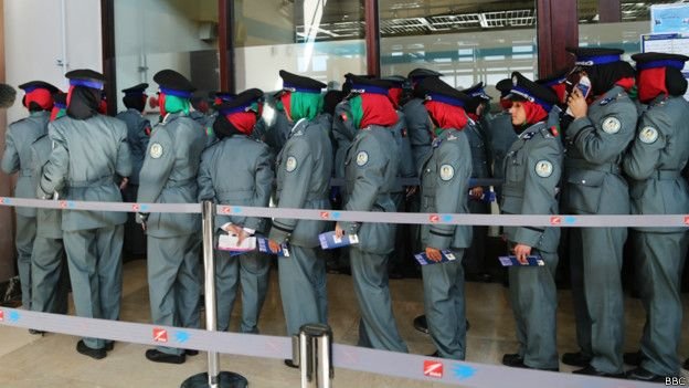 تلاش برای جذب بیشتر زنان در صفوف امنیتی کشور