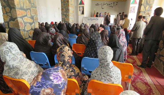 “۶۱۳۱” زن در غور باسواد شدند