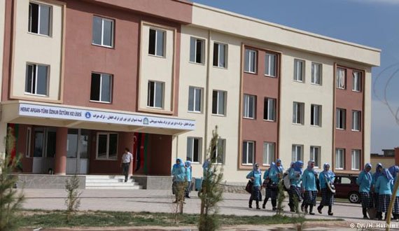 کودتای ترکیه دامن دانش آموزان افغان را گرفت