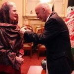 رییس جمهور غنی به خانم استرالیایی مدال قهرمانی اعطا کرد