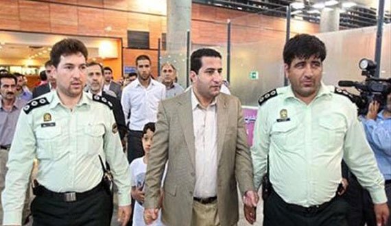 انتشار ایمیل‌های کلینتون دانشمند ایرانی را به کشتن داد