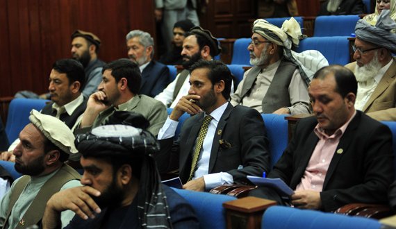 سنا از حامد کرزی انتقاد کرد