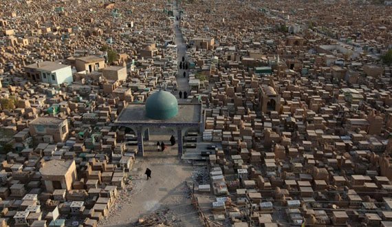 بزرگترین قبرستان جهان در شهر نجف عراق