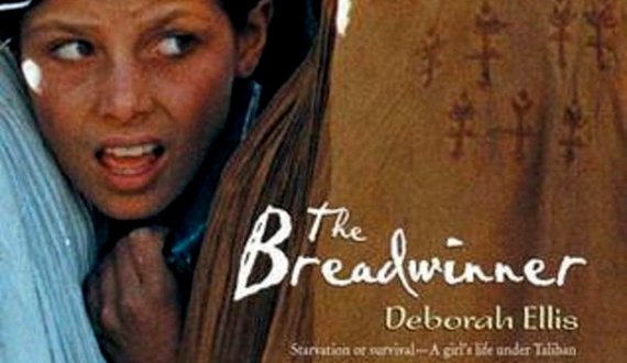 جولی از زندگی دختر ۱۱ ساله افغان فیلم می‌سازد